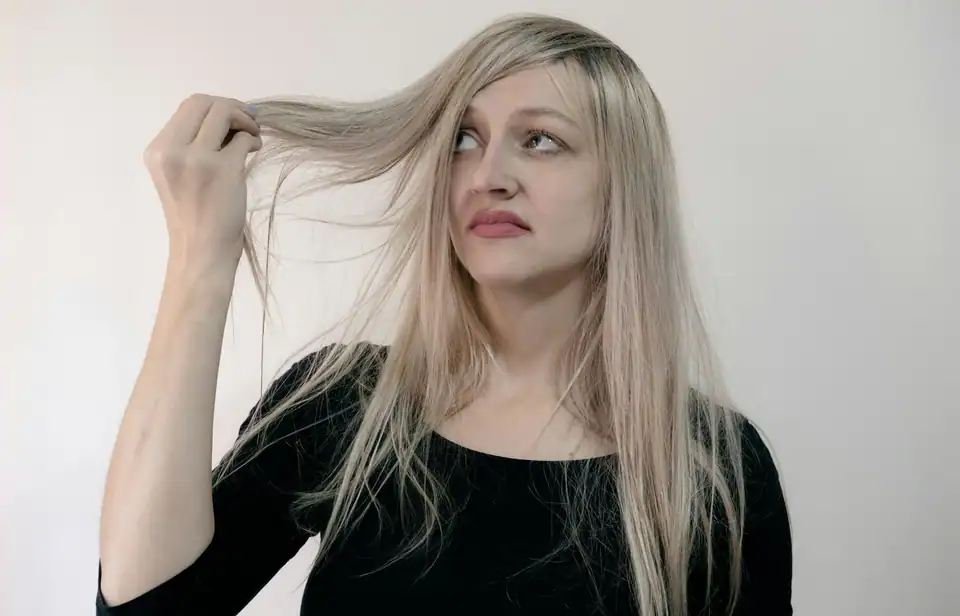 Icy platinum: full lightening, bond repair, cool toner